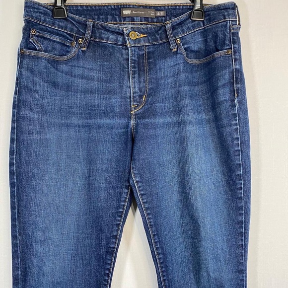 Levi's Demi Curve Mid Rise Boot Cut Dark Wash Jean - Picture 2 of 15